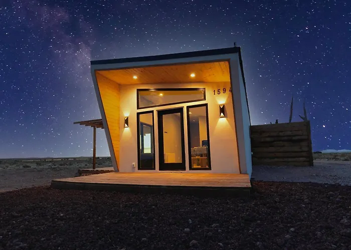 Grand Canyon Stargazing Off-grid Villa Williams