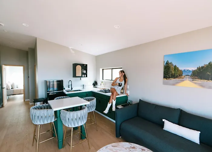 Grand Canyon Stargazing Off-grid Villa Williams