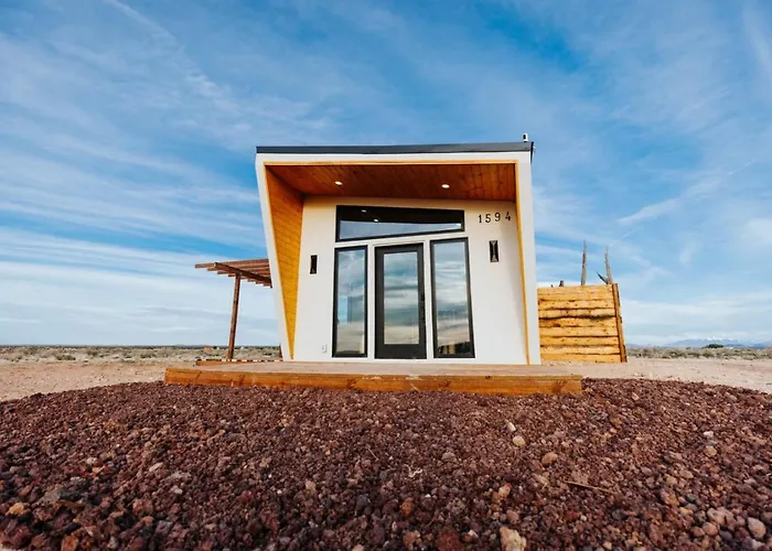 Grand Canyon Stargazing Off-grid Villa Williams